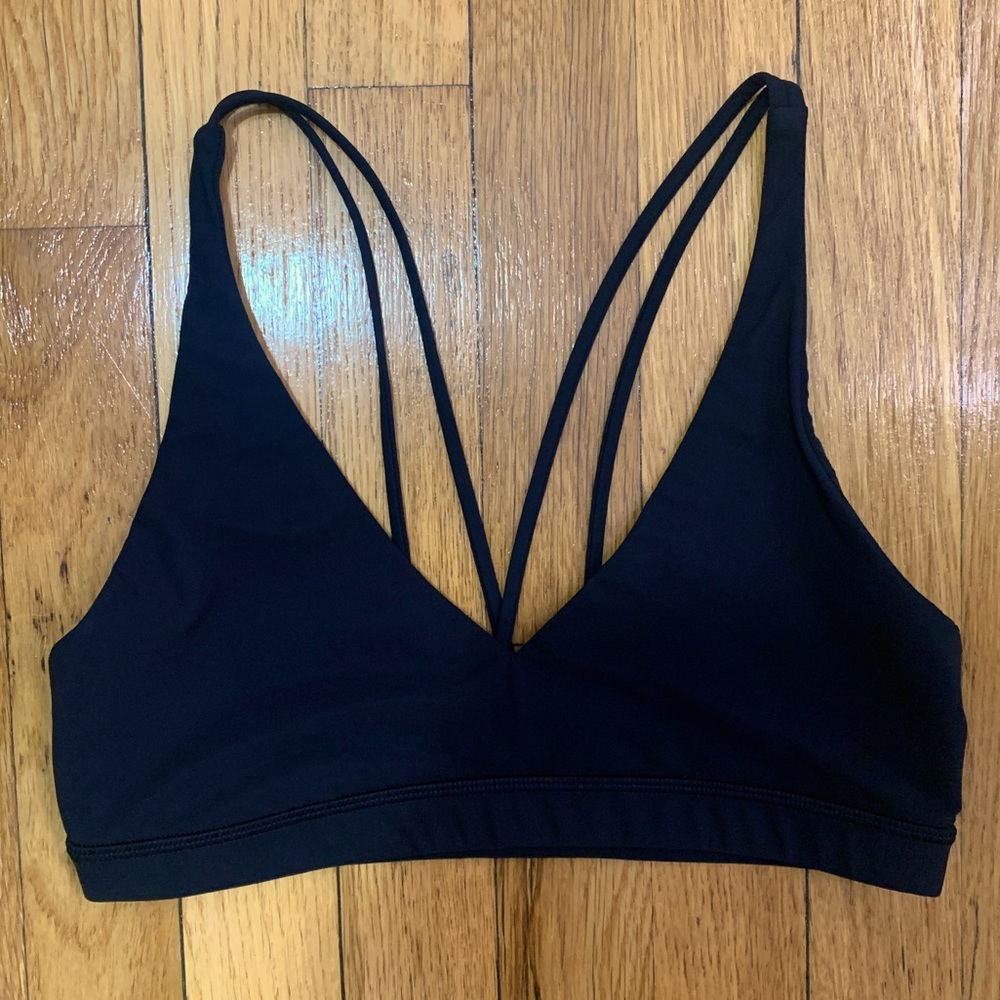 Lululemon sports bra black